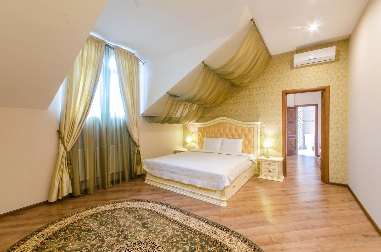 Lepsza Садыба Hotel Bila Tserkva Exterior photo